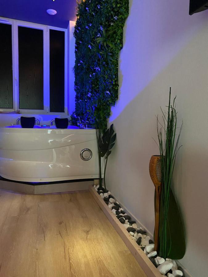Sweet Love Exotique By Locations_Lepuyenvelay Brives-Charensac Exteriör bild